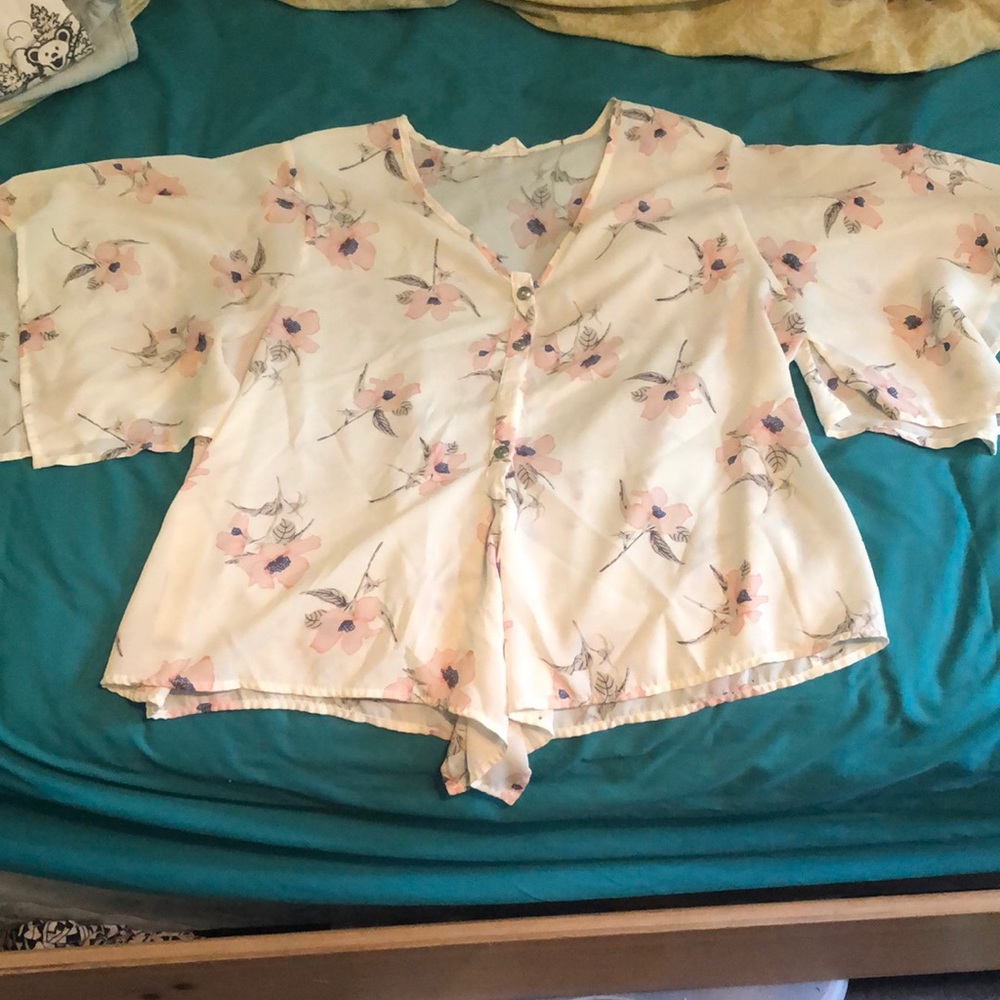 Cream Floral Flowy Blouse